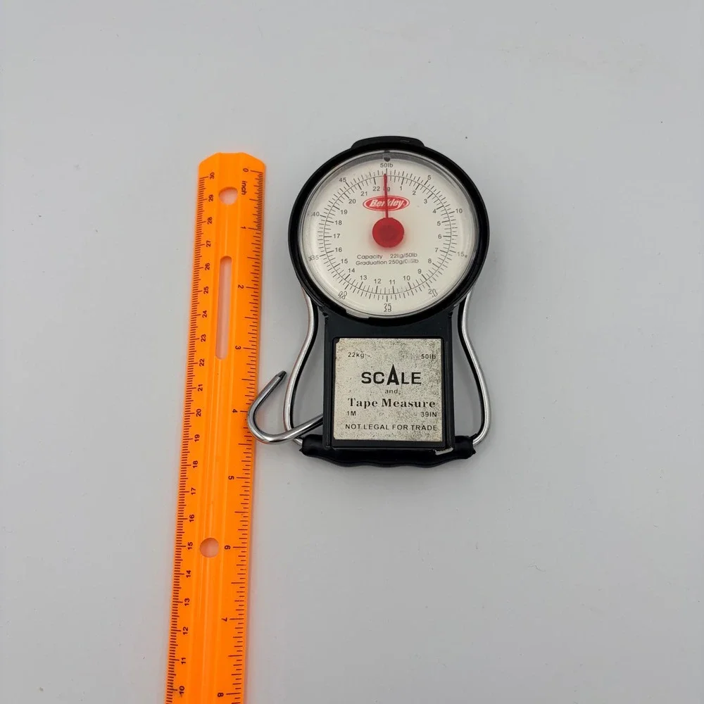 Berkley Scale and Tape Measure Fishing Luggage Weight Hook - Picture 6 of 7